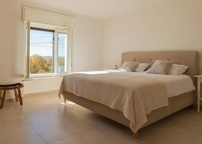 Casa All'angolo Holiday home *